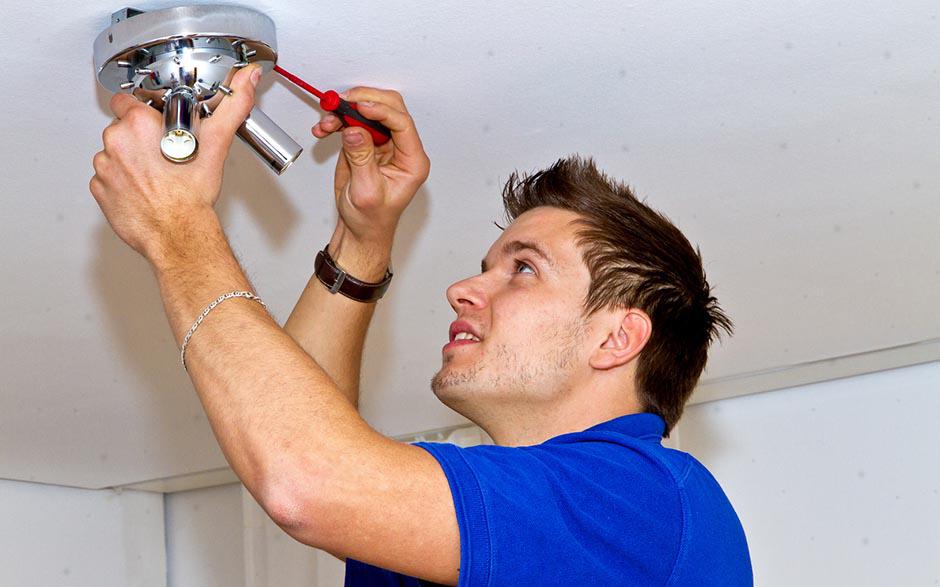 électricien de maintenance Lacroix-Saint-Ouen